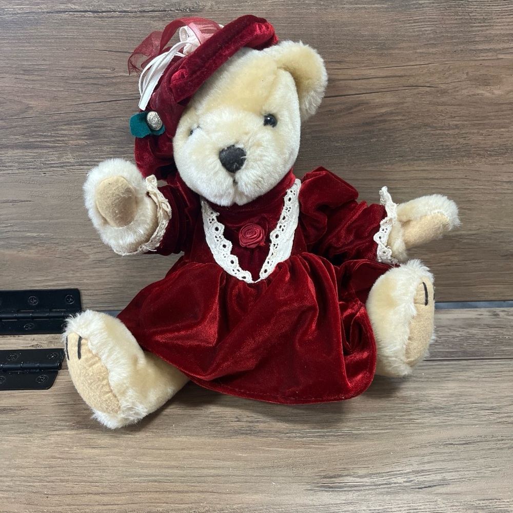 Pickford Bears 8" Plush "Pearl" the Bear of Wealth The Brass Button Collectibles